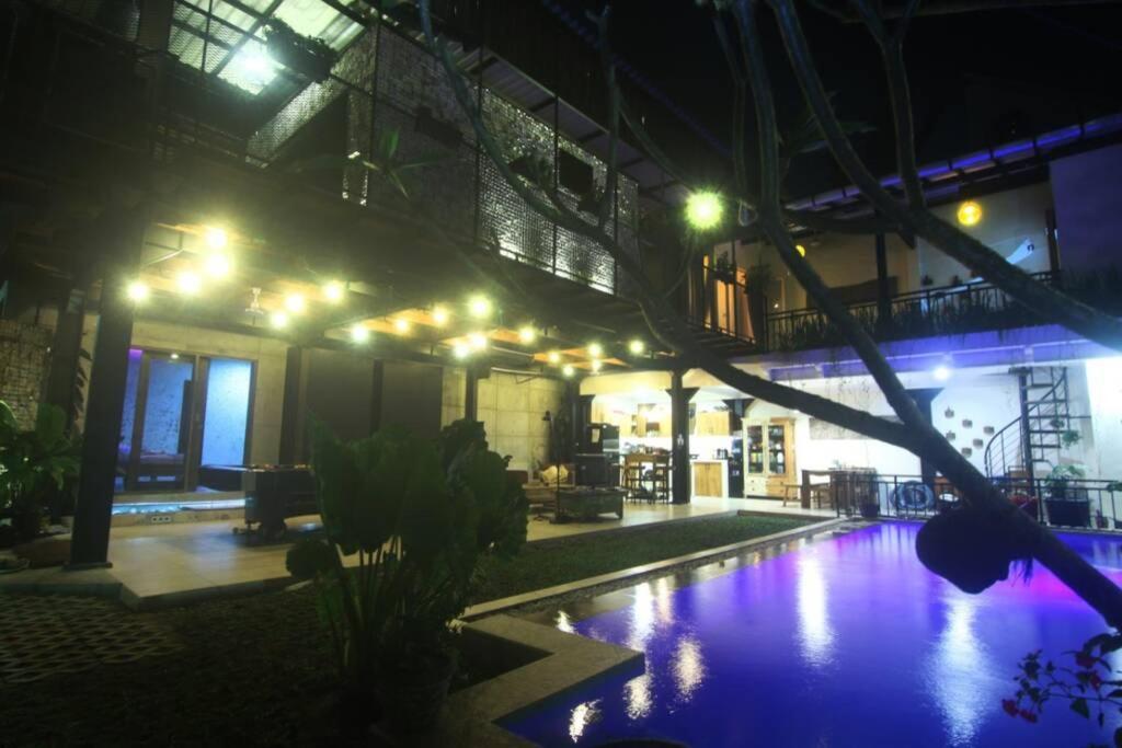 Villa Amalura I 요그야카르타 외부 사진