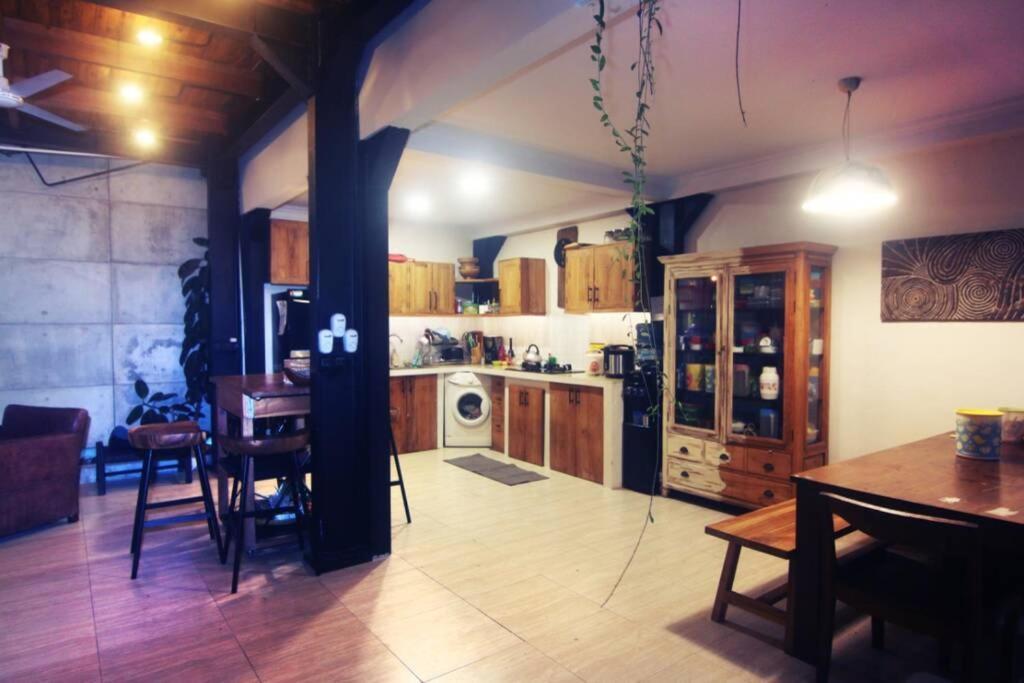 Villa Amalura I 요그야카르타 외부 사진