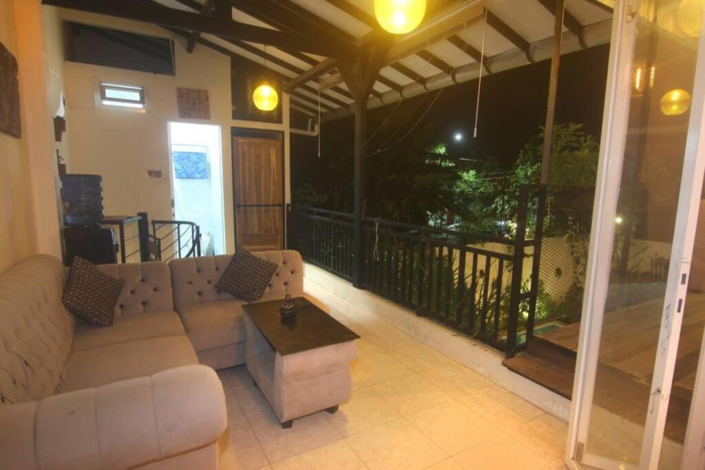 Villa Amalura I 요그야카르타 외부 사진